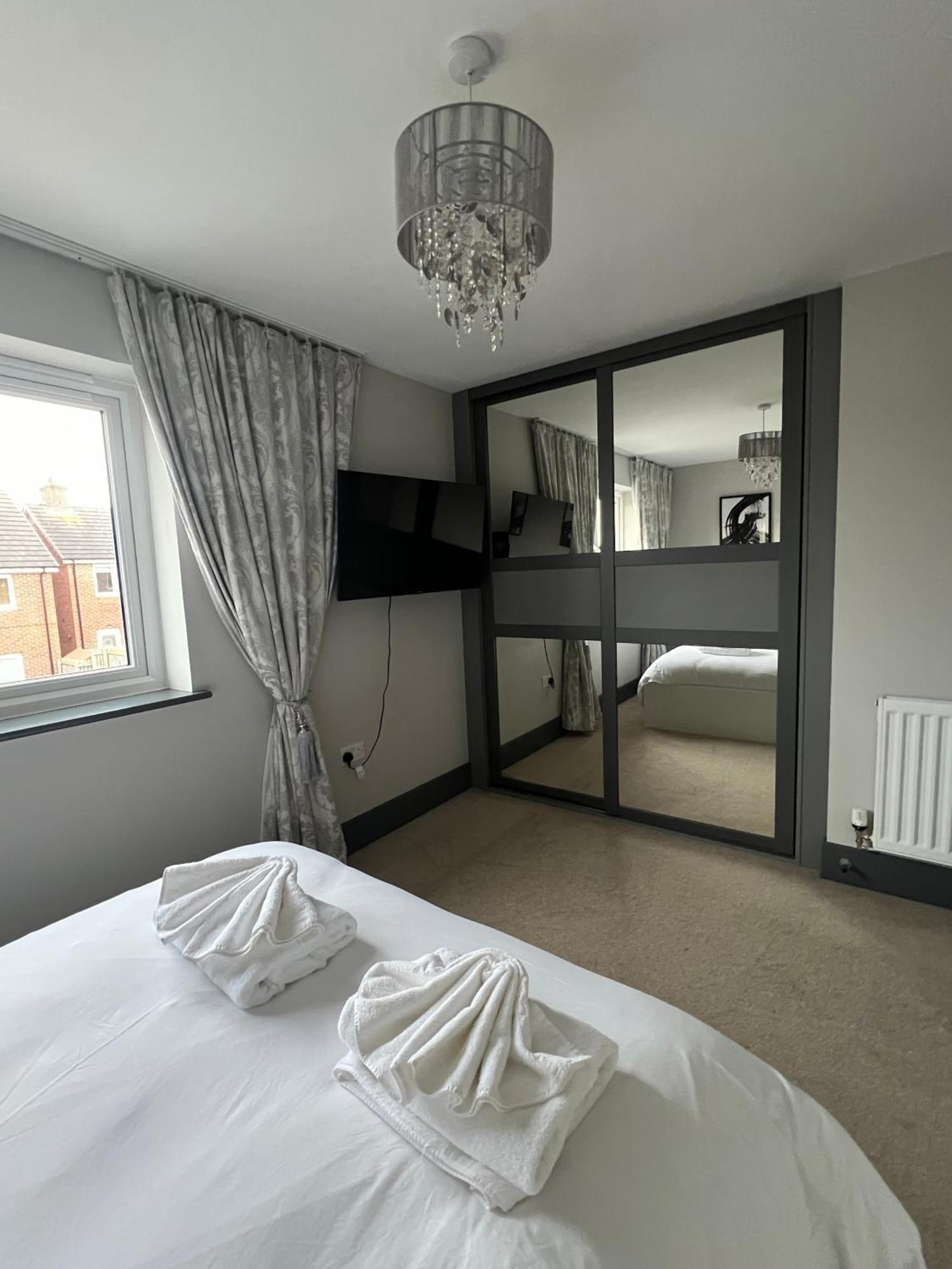 Luxury Durham Home In Dh1, Free Parking, No Fees Buitenkant foto